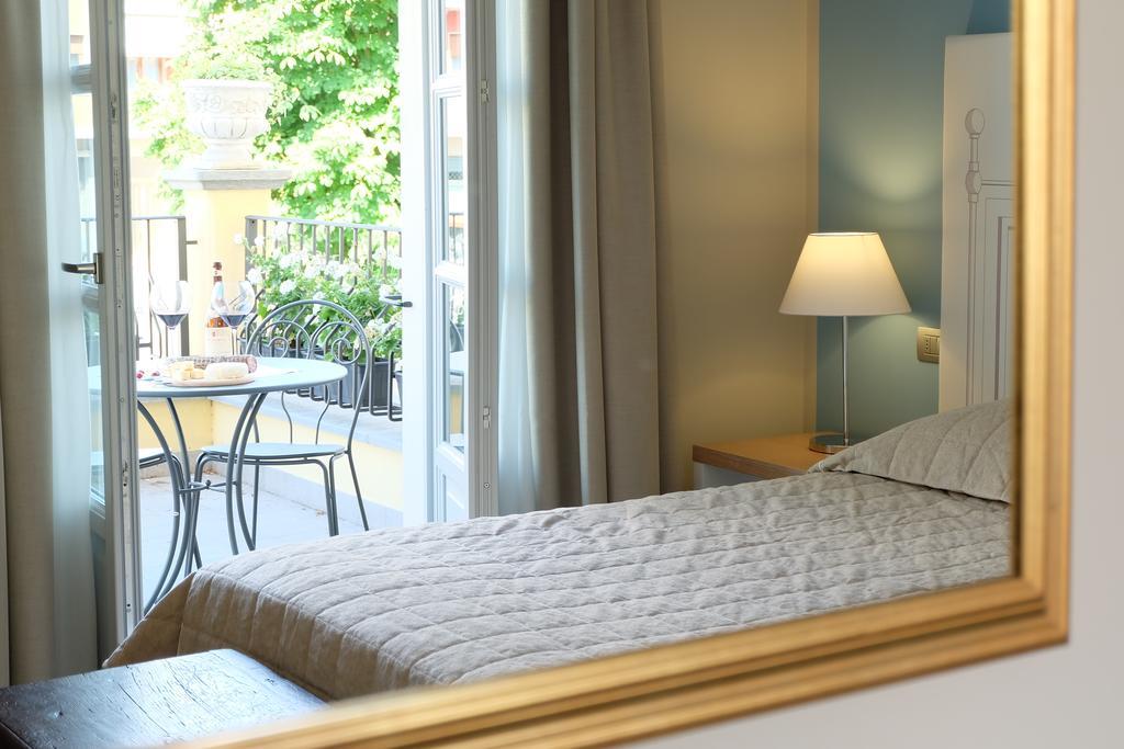Hotel Monteverde Акуи Терме Екстериор снимка